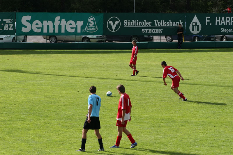 gal/Stadtturnier2007 - Spiel um Platz3 gegen Ahrntal/2007-08-12 SVR gg. SSV Ahrntal beim Stadtrurnier 140.jpg